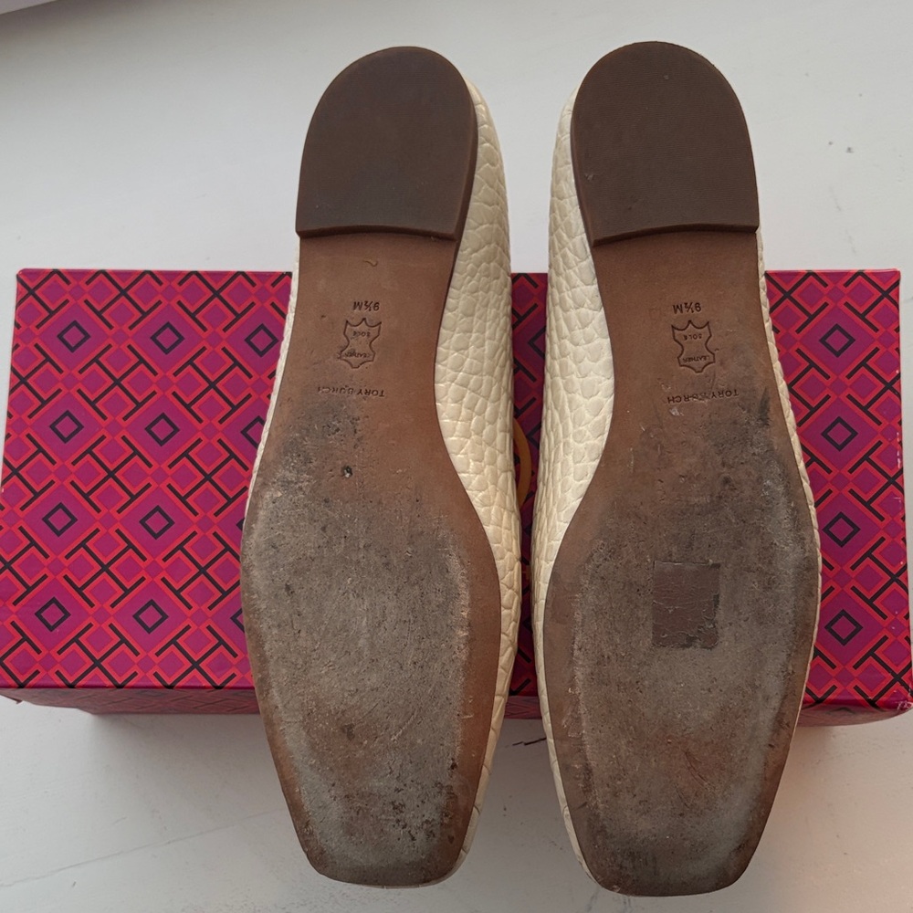 Tory Burch - Picture 3 of 6